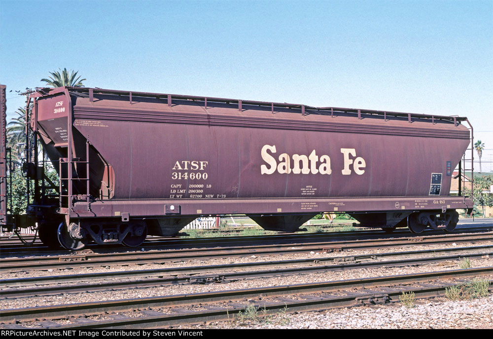 Santa Fe covered hopper ATSF #314600